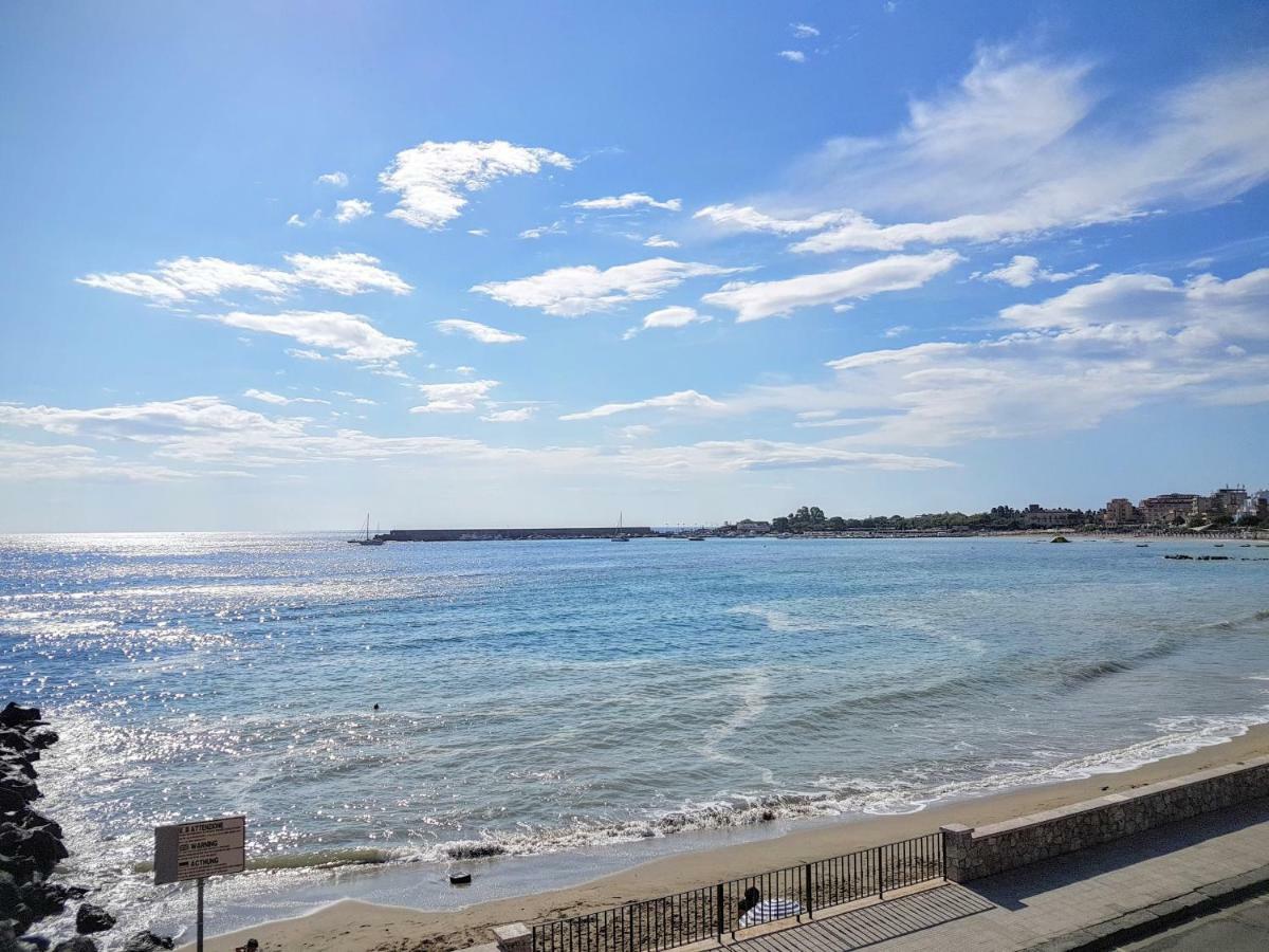 Super Panorama & Astonishing Apartment Seaview Джардини Наксос Екстериор снимка